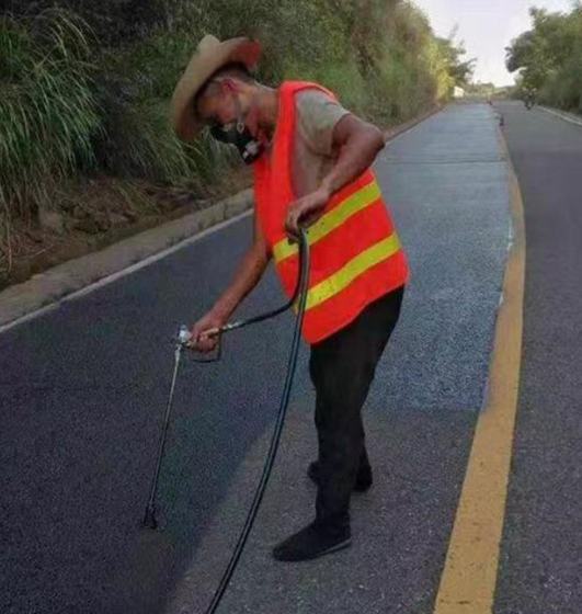 商丘路面喷涂翻新彩色步道施工方案